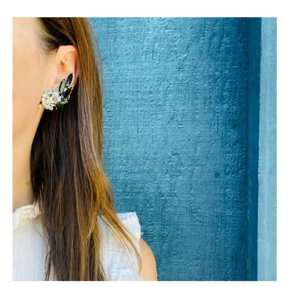 Vintage, Glamorous 1960 icy blue aurora borealis clip earnings great for wedding - Picture 2 of 9